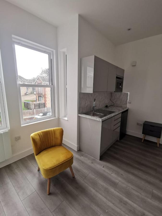 Seafront Suites - Close To Beach, Train Station & Southend Airport Southend-on-Sea Exterior foto