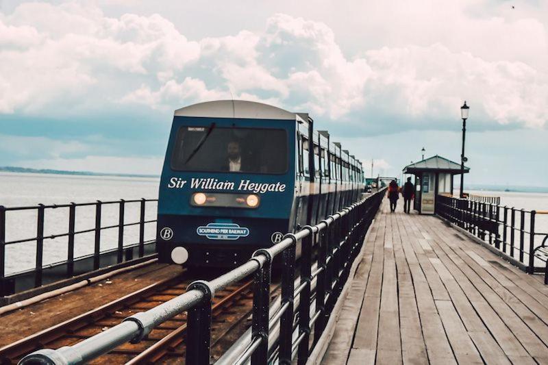 Seafront Suites - Close To Beach, Train Station & Southend Airport Southend-on-Sea Exterior foto